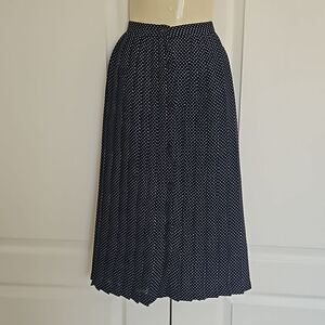 Viva House Polka Dot Pleated Button Front Midi Skirt Size 6 Navy Blue & White